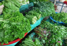 Rau củ tăng giá do mưa bão, TP.HCM xử lý sao?